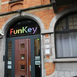 https://funkey-hotel.brusselshotelsbook.com